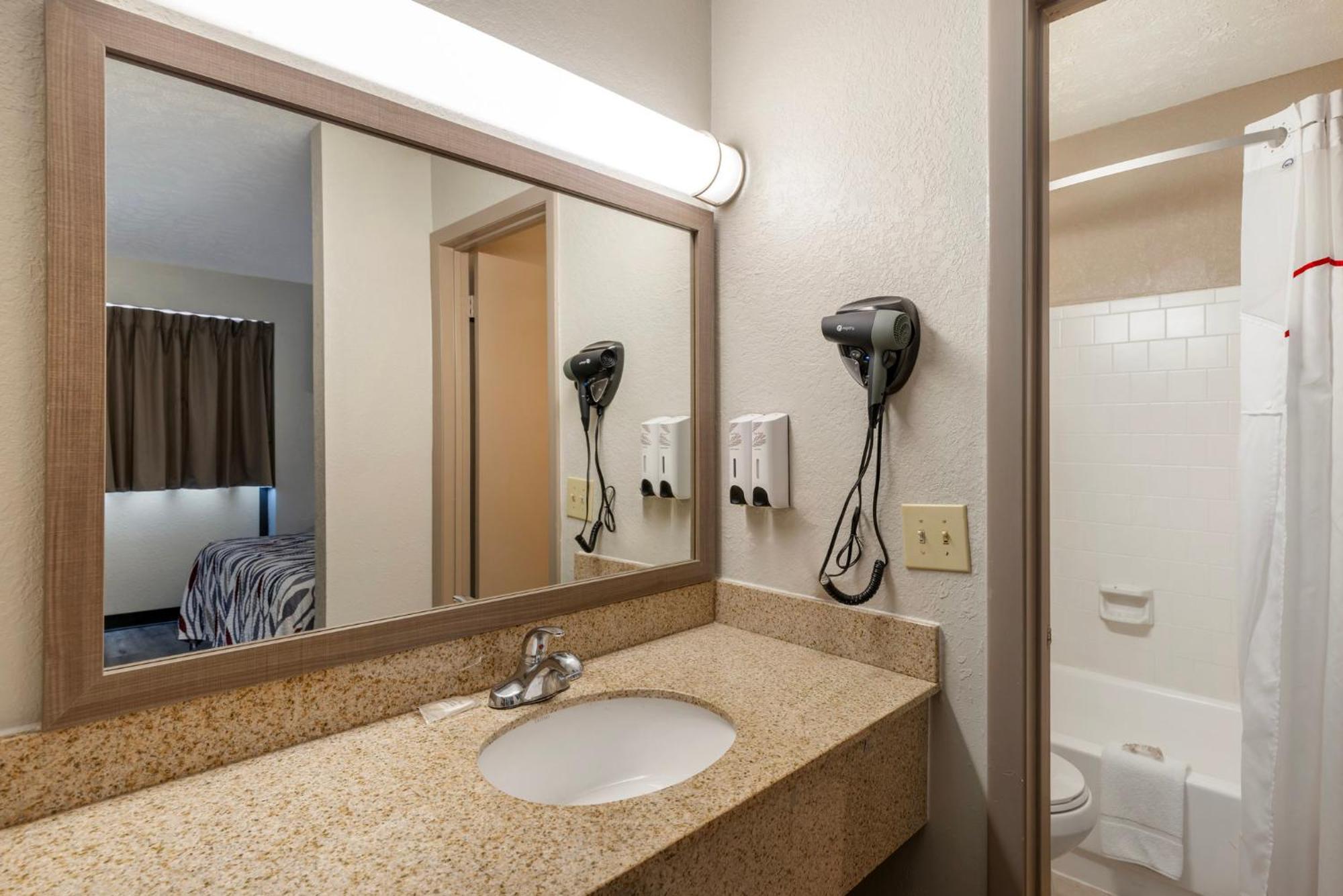 Red Roof Inn Doswell - Kings Dominion Екстериор снимка