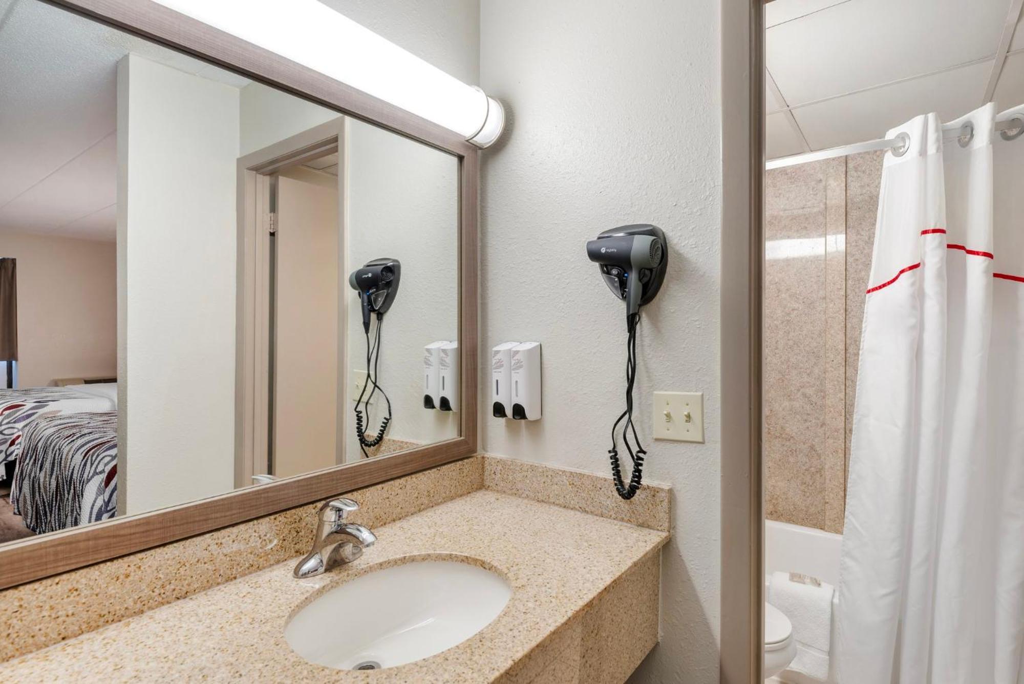 Red Roof Inn Doswell - Kings Dominion Екстериор снимка
